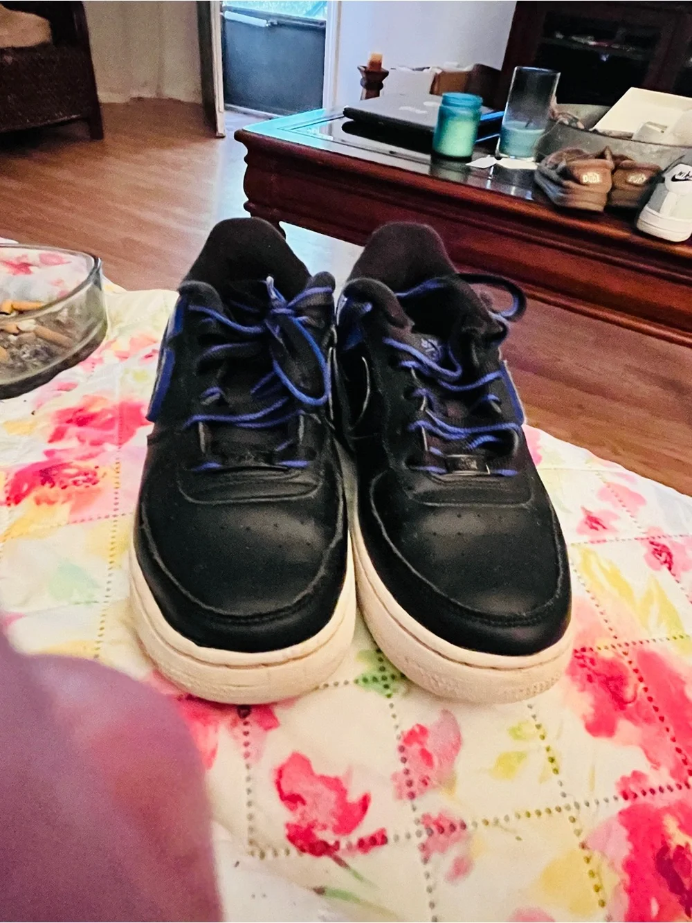 Lil boys Nike Air size 3 shoe, shoesfrom last year perfect condition barely worn